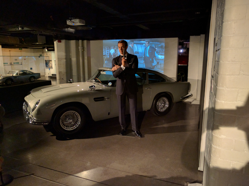 Illustration for article titled James Bond Cars!